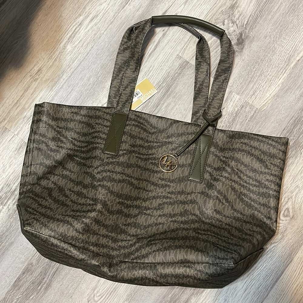 BNWT Michael Kors tote